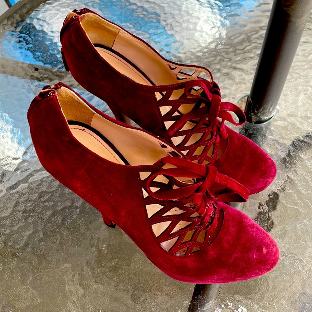 Prada suede burgundy zippered back 40.5 - Picture 1 of 5